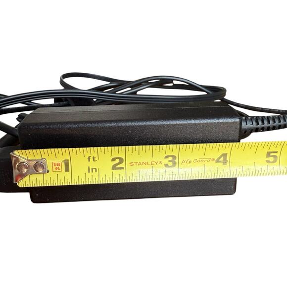 HP Laptop Computer 65W AC Power Adapter For Compaq and HP S/N: F120881243102095 - Picture 5 of 7